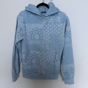 TALENTLESS | Light Blue Paisley Print Pullover Hoodie